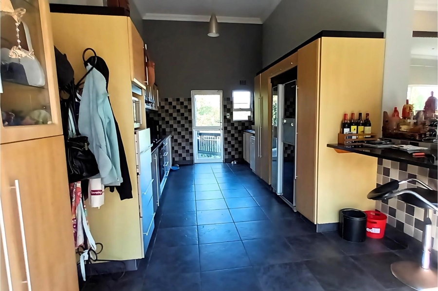 4 Bedroom Property for Sale in Beacon Bay Eastern Cape